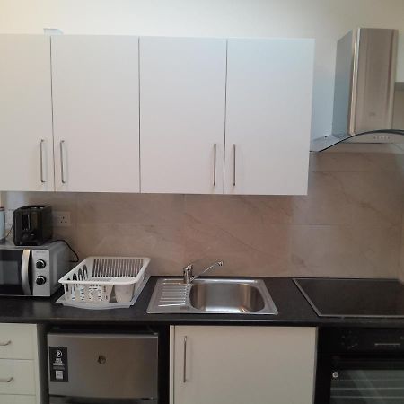 Nd'S Apartment Phibblestown 外观 照片